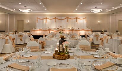 Embassy Suites By Hilton Milwaukee Brookfield Reception Venues