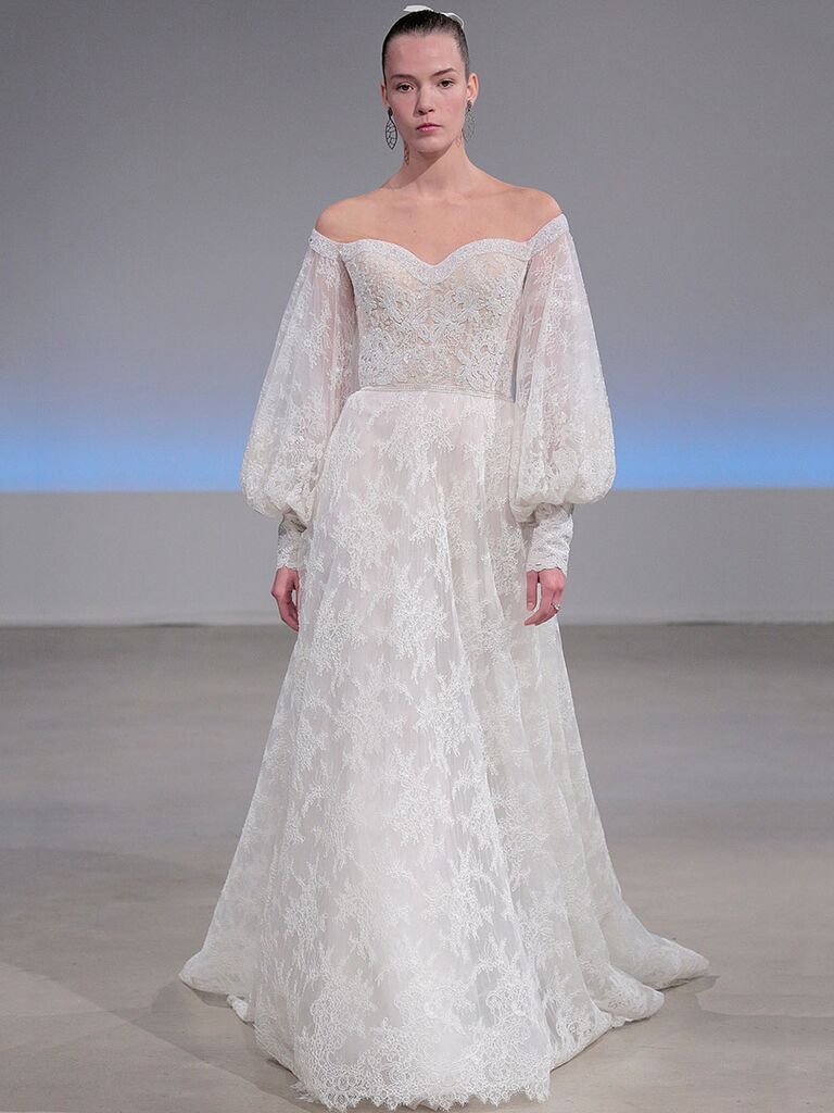 Isabelle Armstrong Fall 2017 Collection: Bridal Fashion Week Photos
