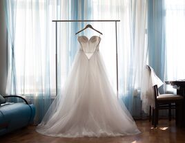 How to Store Your Dress Before the Wedding