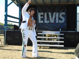 Dave Korotkov - Elvis Tribute Artist - Singer - Fredericton, NB - Hero Gallery 3