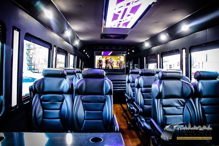 Windy City Limousine & Bus - Broadview,, IL