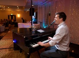 Black & Whyte Dueling Pianos - Dueling Pianist - Henderson, NV - Hero Gallery 2