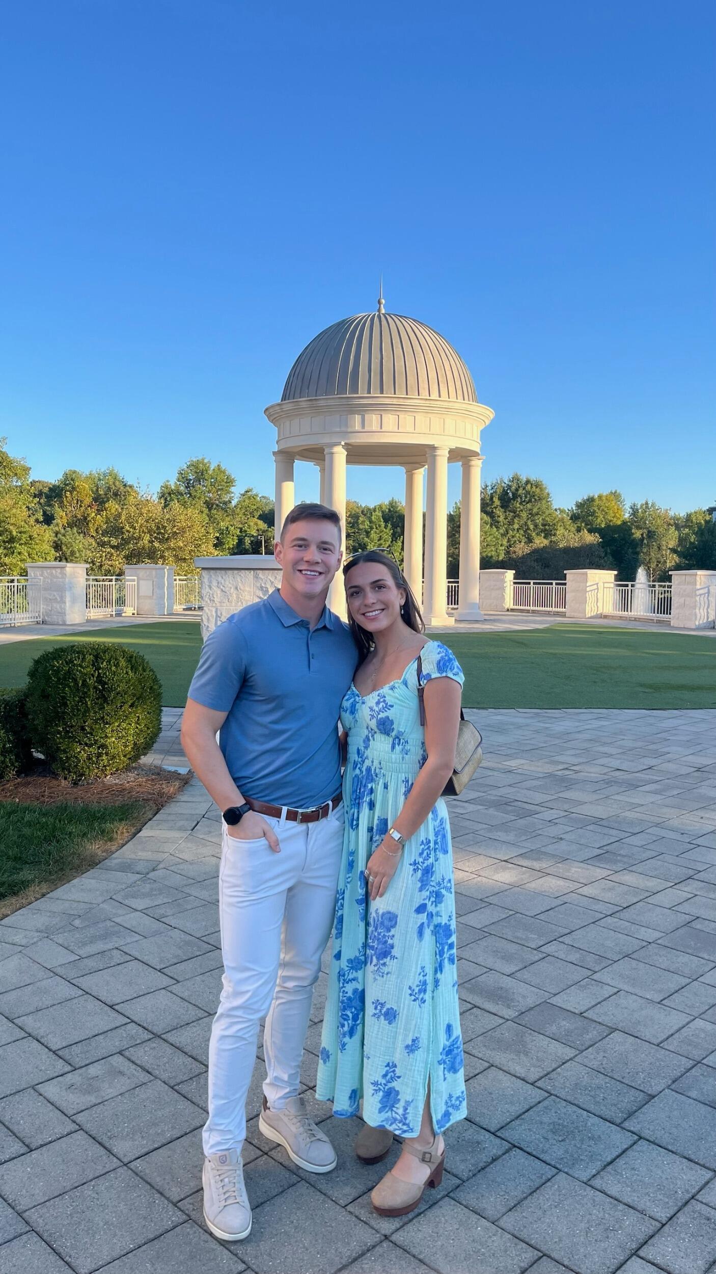 The two love road trips and this time around had a fun, eventful time traveling to a friends wedding!