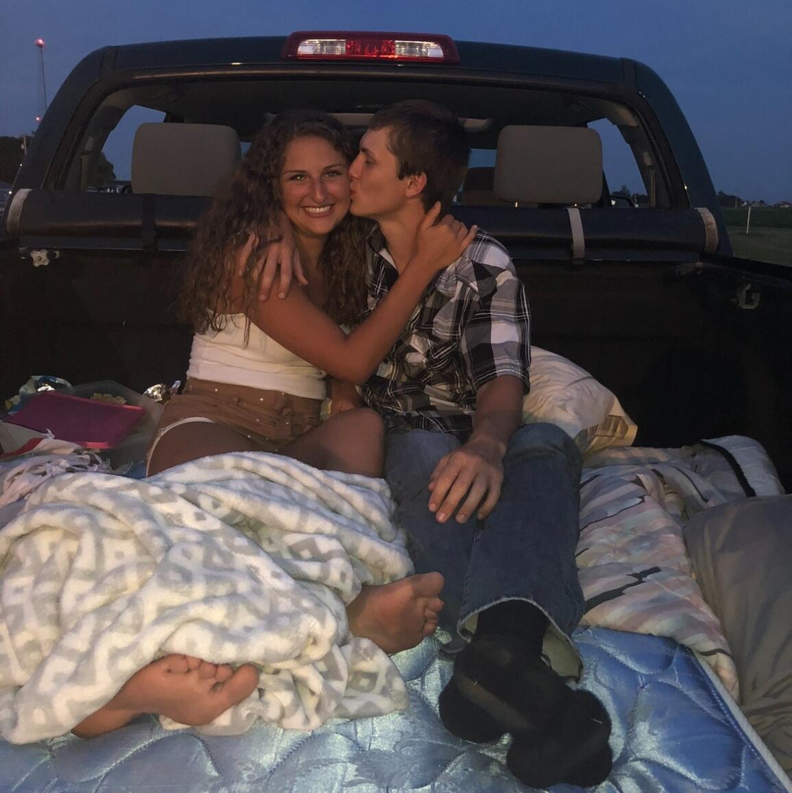 Loved going to the drive-in movies:)