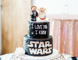 Star wars themed groom's cake. 