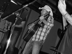 Dave Kendall-Live Musicman - Acoustic Guitarist - San Antonio, TX - Hero Gallery 3