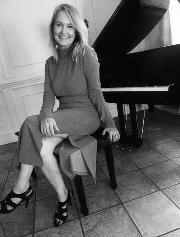 Kimberly Krohn Piano - Singing Pianist - Austin, TX - Hero Main