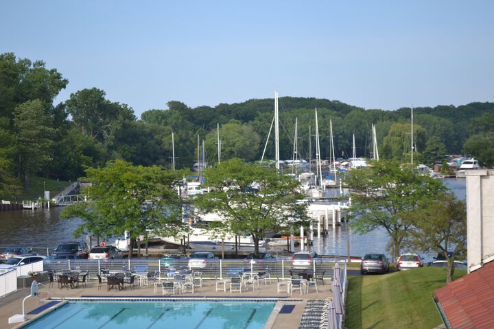 mentor harbor yachting club