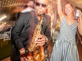 Richards Entertainment - Saxophonist - New York City, NY - Hero Gallery 4