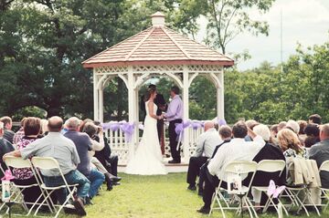 Dells Bells Wedding Chapel ~ Minister To Go - Wedding Officiant - Wisconsin Dells, WI - Hero Main