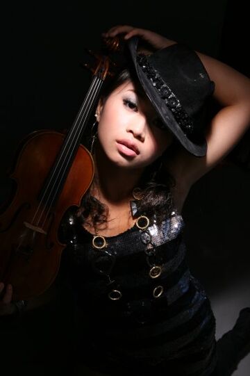 Lily C. - Violinist - New York City, NY - Hero Main