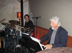 Bob Allison - Casablanca Piano - 40's Hits Pianist - Newburyport, MA - Hero Gallery 4