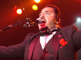 Tenor Hugo Castillo - Opera, Latin & More - Opera Singer - Los Angeles, CA - Hero Gallery 3