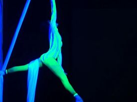 SCHULTZ Circus - Circus Performer - New Orleans, LA - Hero Gallery 3