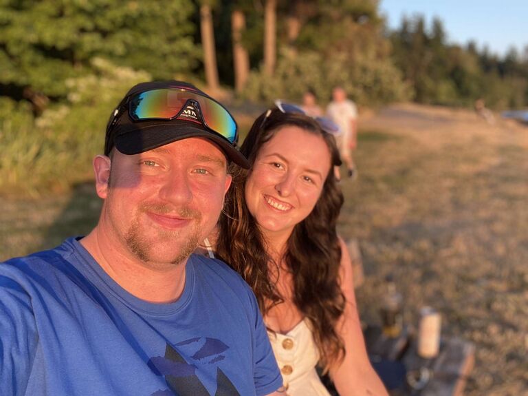 We went on our first Official date! Where we had a picnic at Burfoot park and shared our first kiss! (Gavin was nervous to kiss Liv)