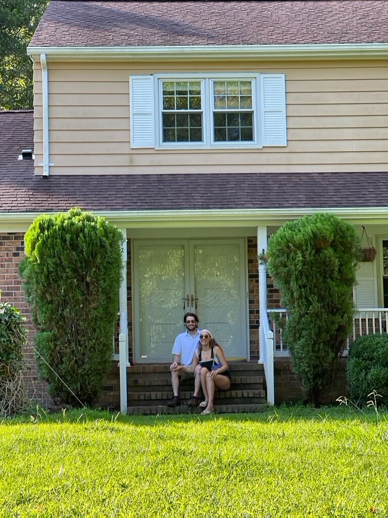 Hannah and Vance close on their house!