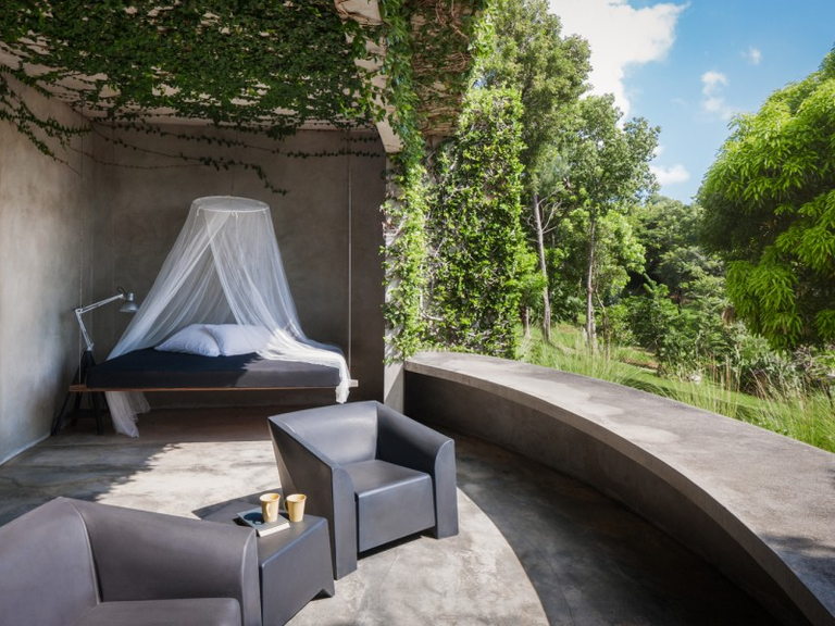 Hix Island House