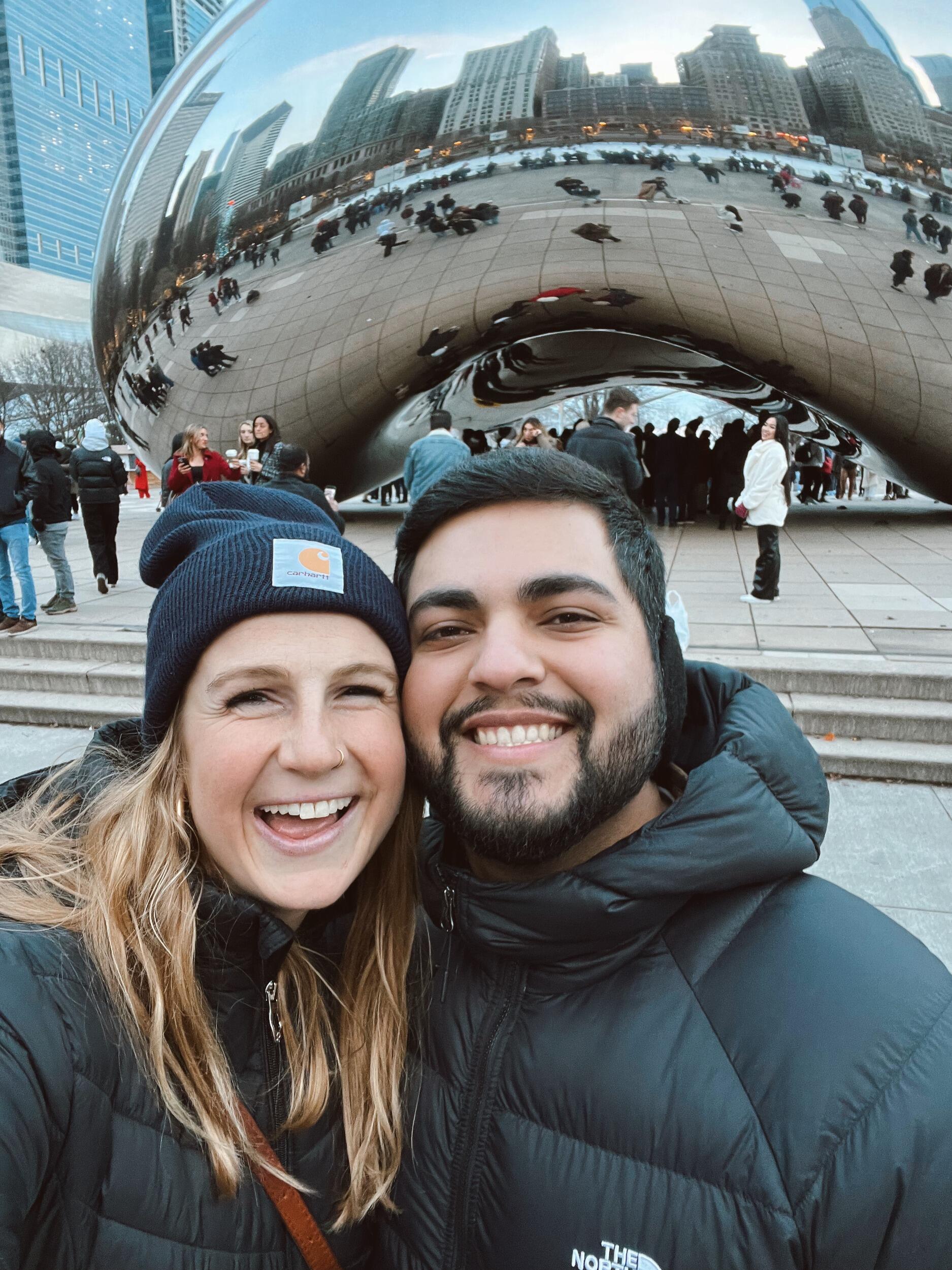 We traveled to several different cities together, including Chicago! Highlights from Jesús' first time there were deep dish pizza and visiting the Weiner Circle.