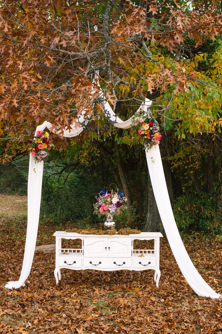 Vintage White Vanity Wedding Altar Decor