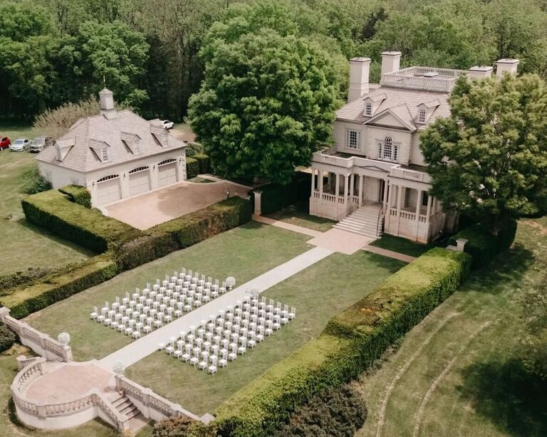 5:00 PM– Cocktail Hour in the North Courtyard at Great Marsh Estate (6105 Great Marsh Pl, Bealeton, VA 22712)