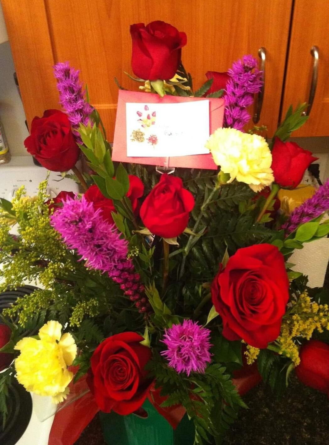 Shawn invites Kelsey over to his apartment and ask her to be his girlfriend. She still has the card from these flowers. 