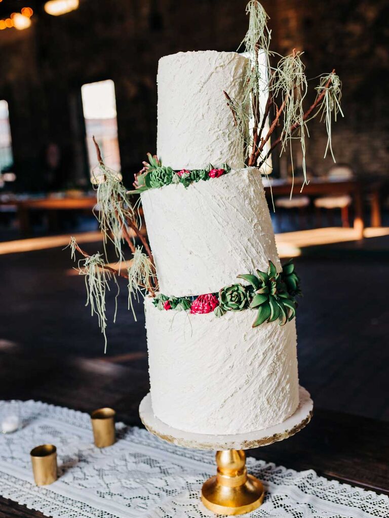 25 Unique Wedding Cakes That Are Sure To Stand Out 6570