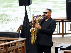 Skinny Williams Cocktail Music - Saxophonist - Chicago, IL - Hero Gallery 2