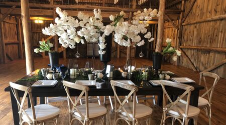 Rolling Ridge - Classic Barn & Garden Venue