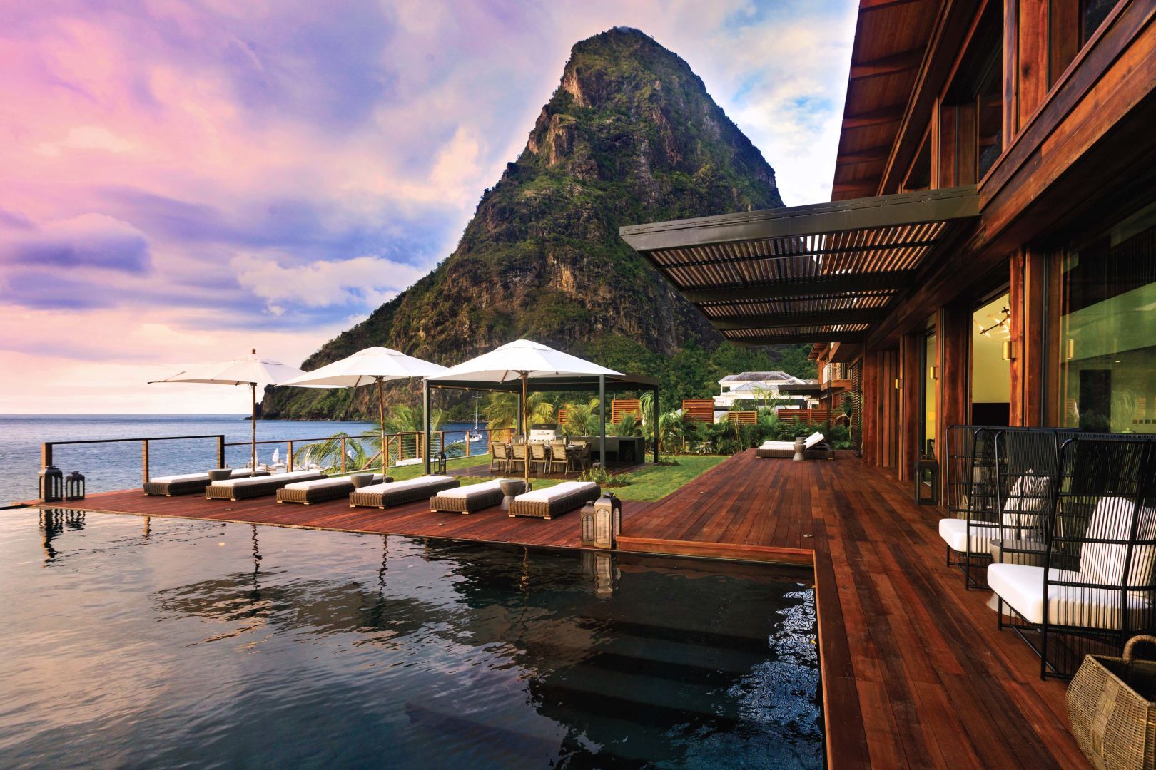 Paradise Hotel St. Lucia - Adult Only Beach Front Hotel in Soufriere