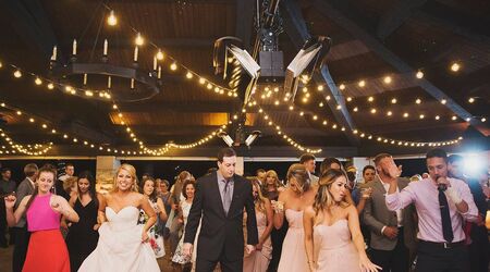 Kris Bryant got married and Cubs had a blast at wedding