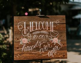 DIY wedding welcome sign