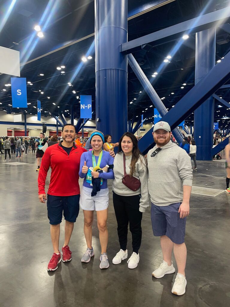Ian, Savannah, Blair, and Alex at the Houston marathon! 