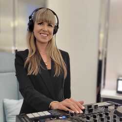 Sara Simms, profile image