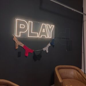 Gallery Photo 9