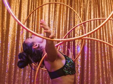 Nettie Loops (Hula Hoop Artist) - Circus Performer - Portland, ME - Hero Main