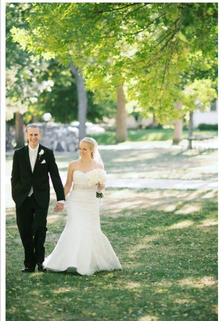 A Traditional Blue Wedding In Sioux Falls Sd