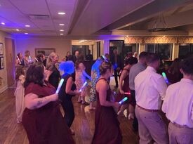 1021 Events - DJ - Fort Atkinson, WI - Hero Gallery 4