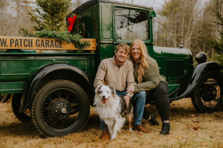 2022 Christmas photos with Carly at Carly T Photography. 
