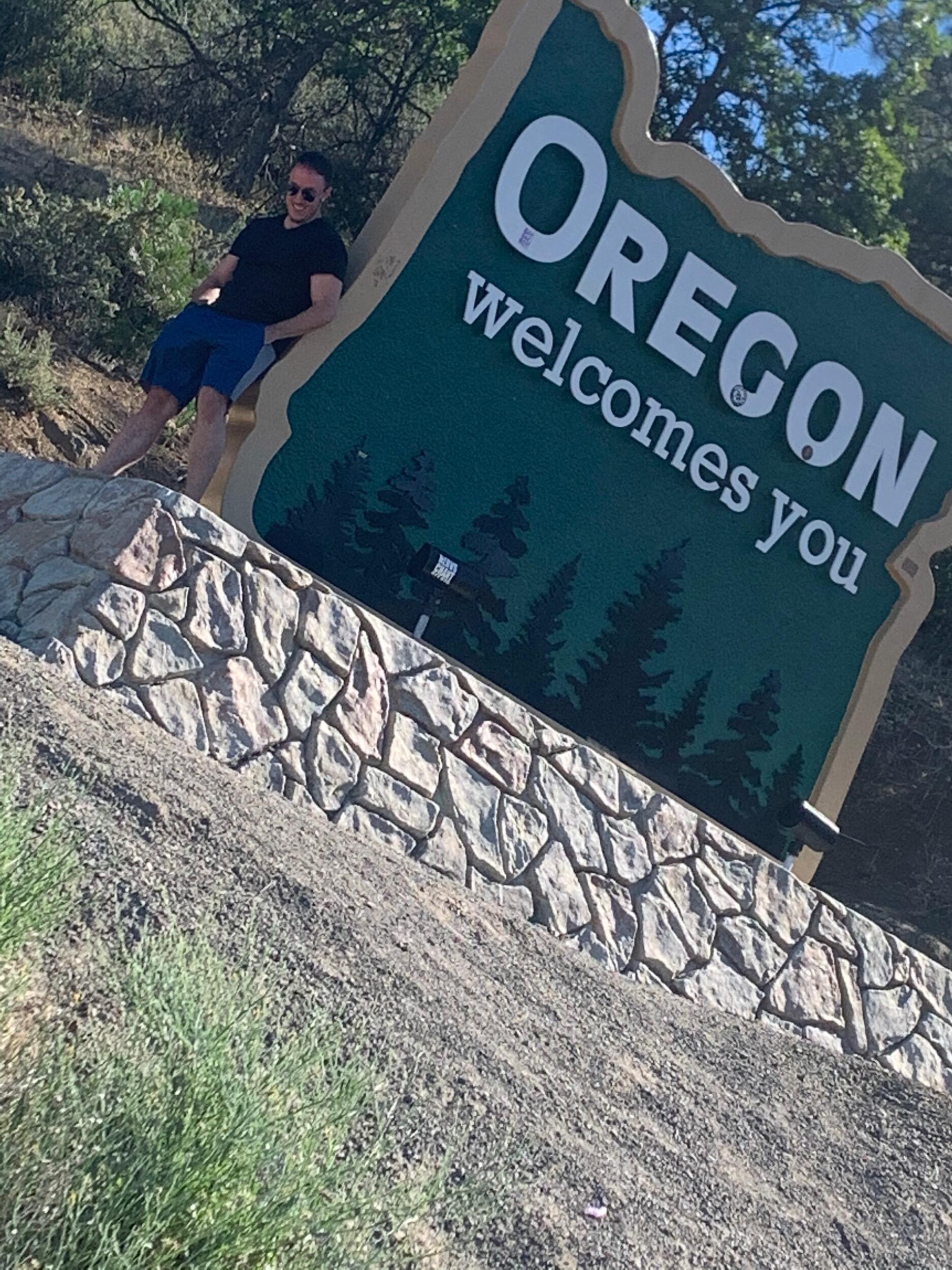 Made it to Oregon on our second stop on the roadtrip. (This was Russell's first time in Oregon)