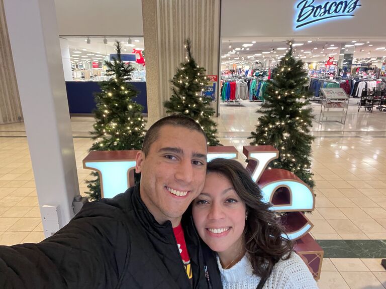 Another mall date during Christmas time!