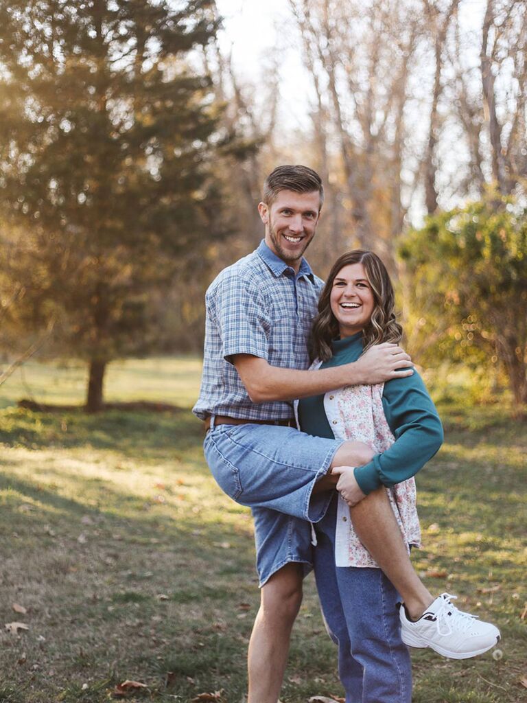 This Couple Took Hilarious Awkward Engagement Photos