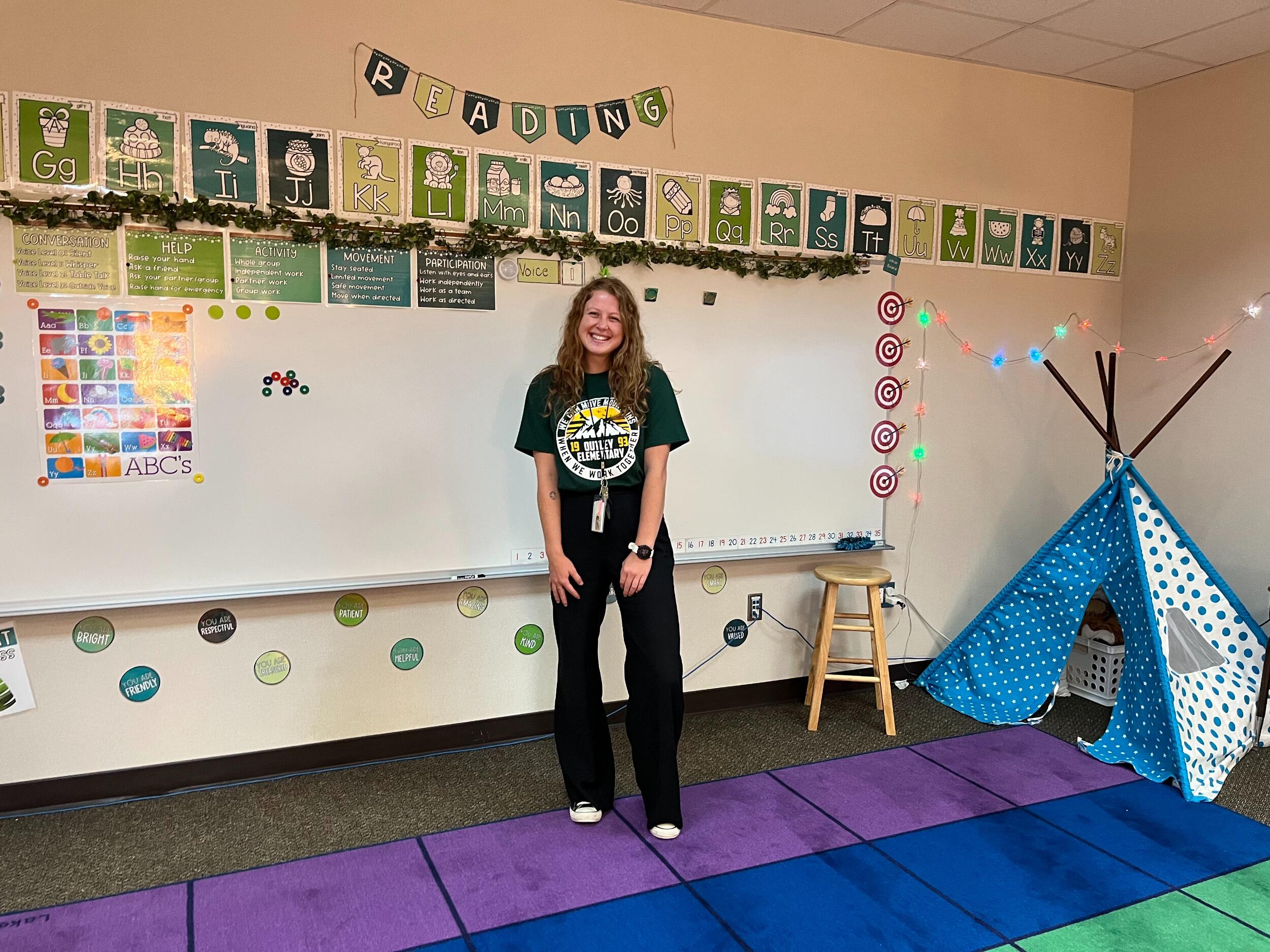 Andrea officially begins teaching kindergarten in Alief ISD