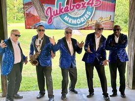 The Jukebox 45 Show Band - Oldies Band - East Hampton, CT - Hero Gallery 4