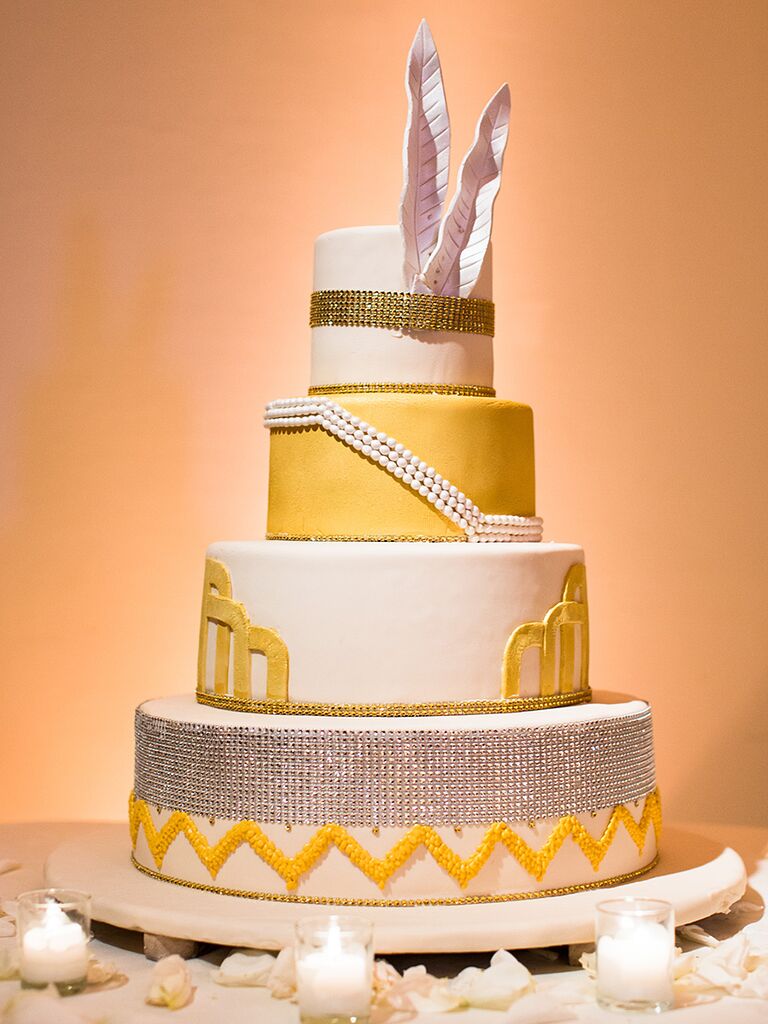 18 Wedding Cakes With Bling That Steal the Show