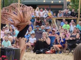 Nettie Loops (Hula Hoop Artist) - Circus Performer - Portland, ME - Hero Gallery 2