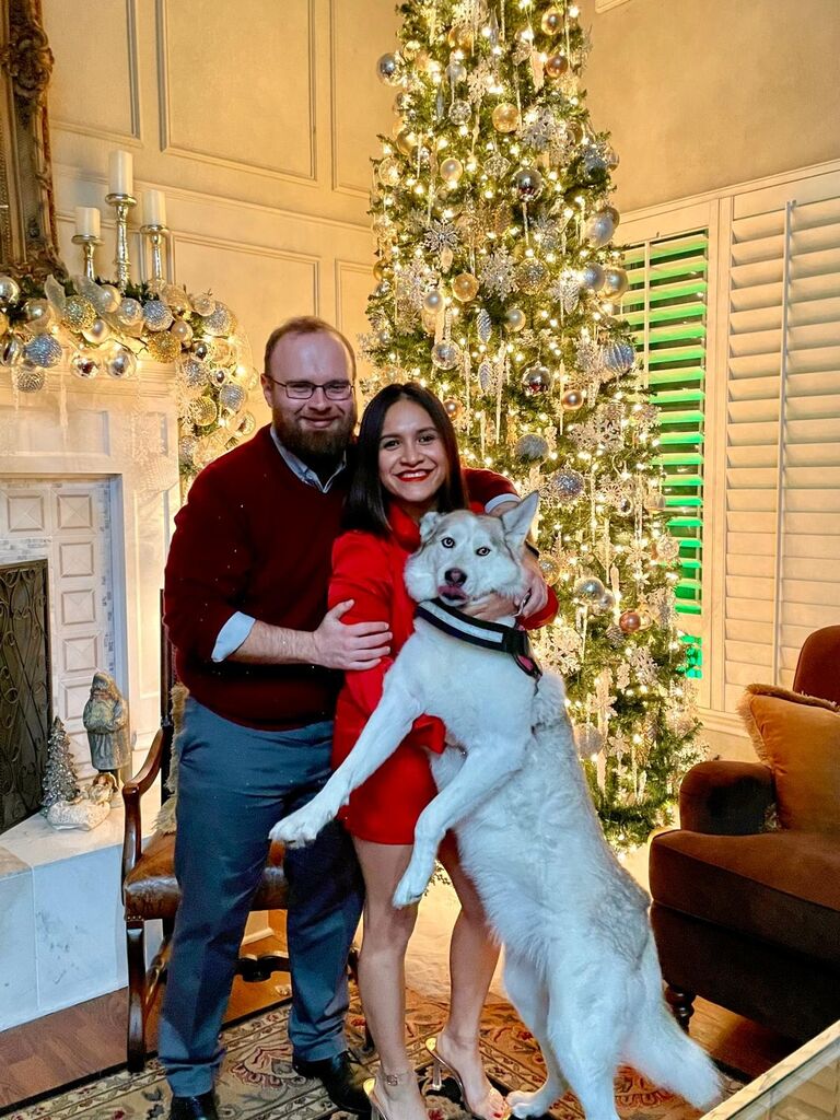 Our first Christmas. / Primera navidad juntos.