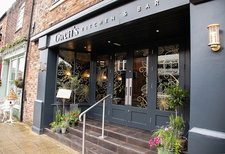 Owen's Kitchen & Bar, 106-108 Ashley Rd, Hale, Altrincham, WA14 2UN