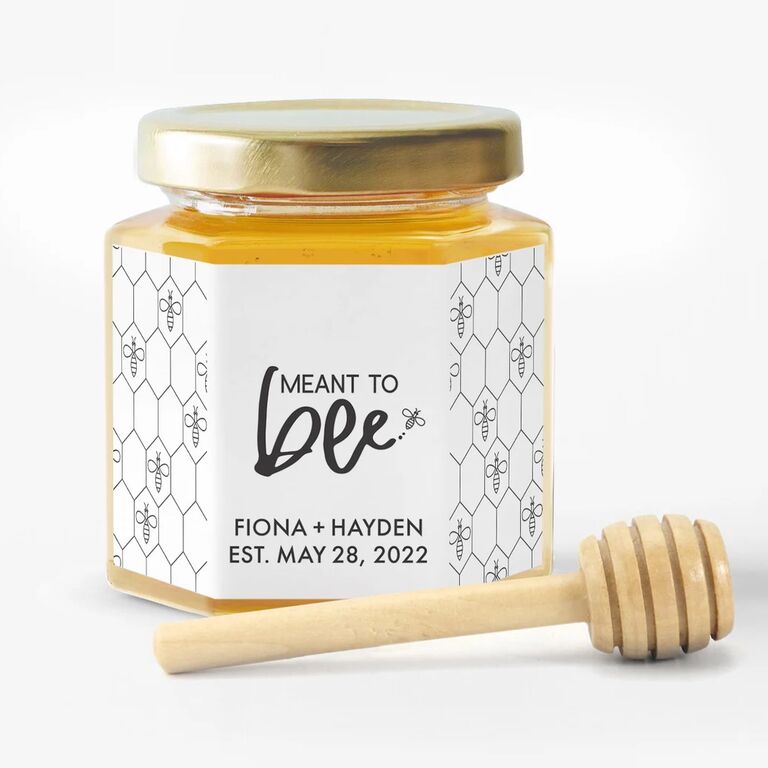 Personalized rustic honey pot wedding favors