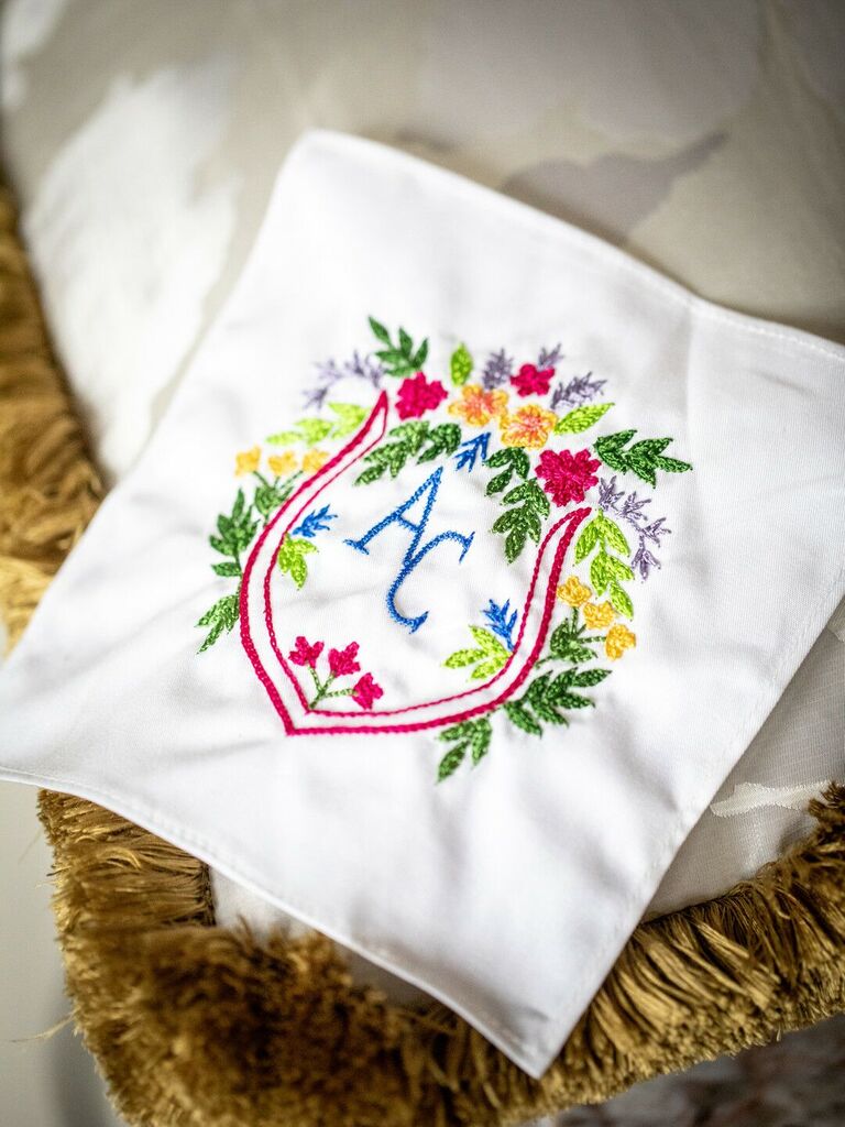 Embroidered handkerchief idea for a personalized wedding. 