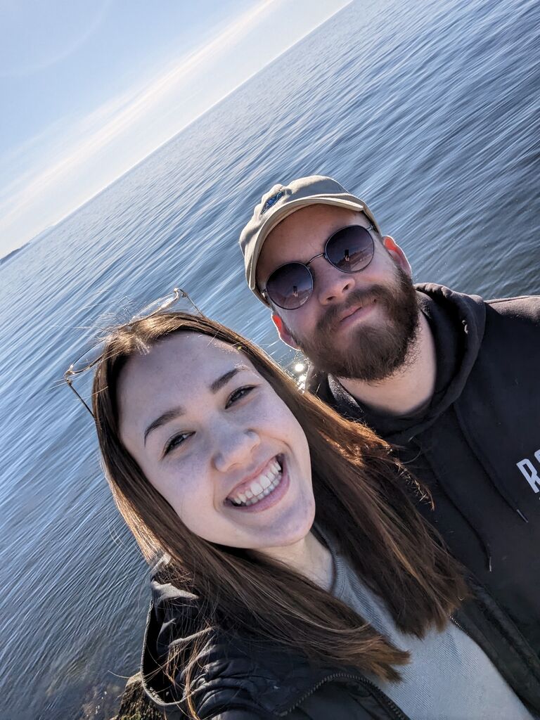Robert's Creek Pier |
Robert's Creek, BC